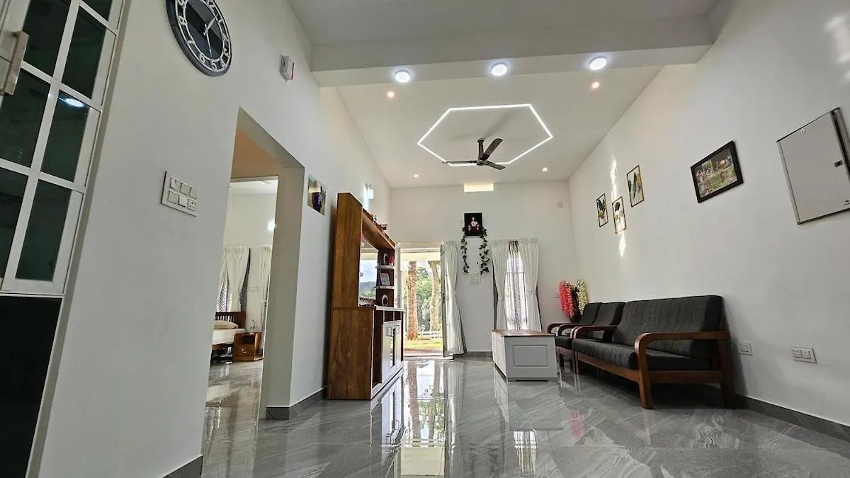 Διαμέρισμα Uthuppan'S 2 Bedroom First Floor Udumbanshola Ινδία